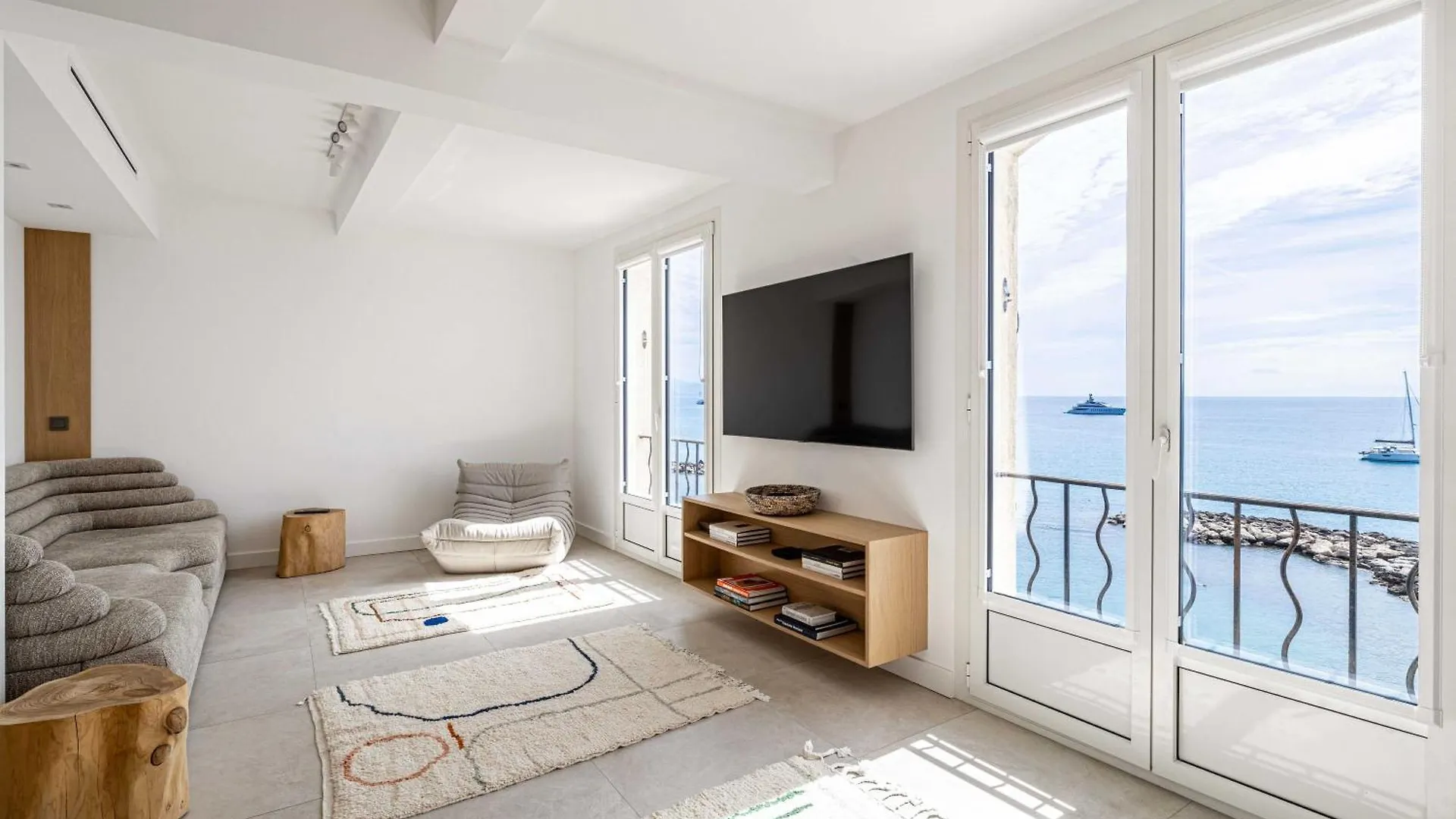 Apartment Modern And Charming Apartement With Sea View - Antibes Centre France