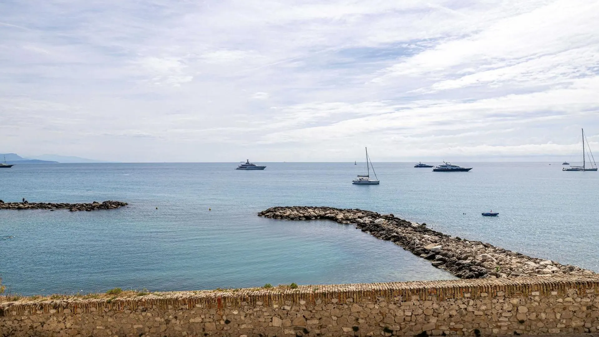 Apartment Modern And Charming Apartement With Sea View - Antibes Centre